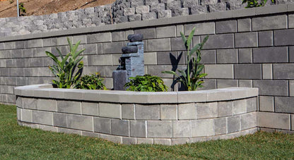 Stonegate Contemporary Retaining Wall color: Brownstone